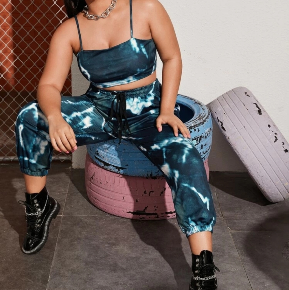 Jump suit - Picture 3 of 3